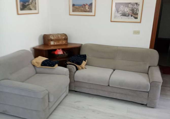 Shtepi me qera 2+1 ne Tirane - 600 Euro