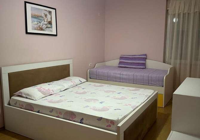 Shtepi me qera 1+1 ne Tirane - 30,000 Leke