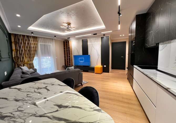 Casa in affitto 2+1 a Tirana - 1,300 Euro