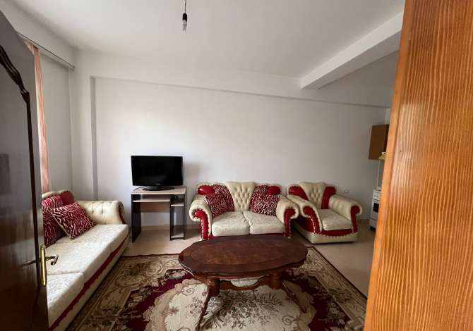 Shtepi me qera 1+1 ne Tirane - 300 Euro