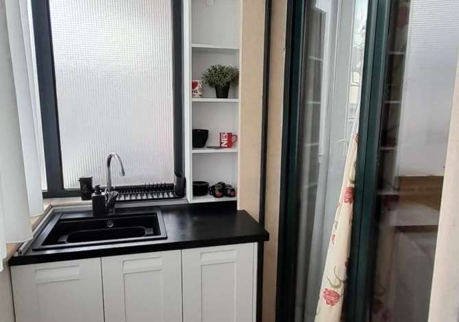 Shtepi me qera Garsoniere ne Tirane - 500 Euro