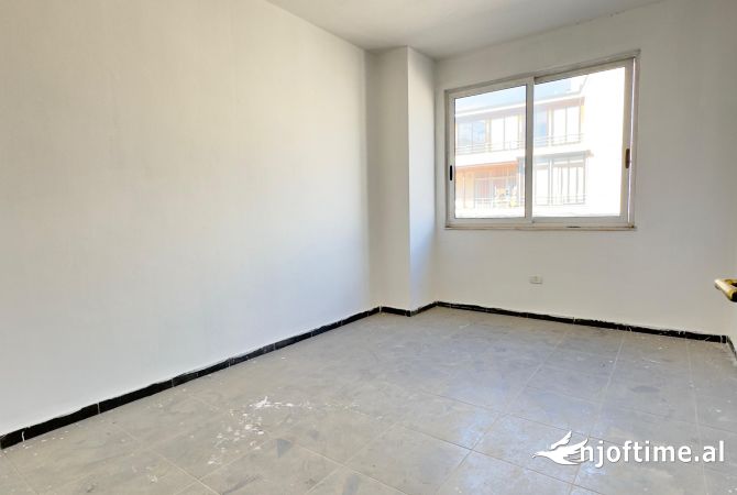 Shtepi ne shitje 2+1 ne Tirane - 112,000 Euro
