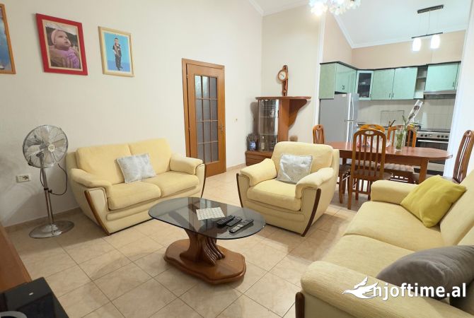 Shtepi me qera 2+1 ne Tirane - 600 Euro