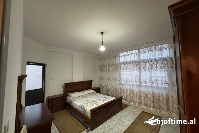 Shtepi me qera 2+1 ne Tirane - 580 Euro