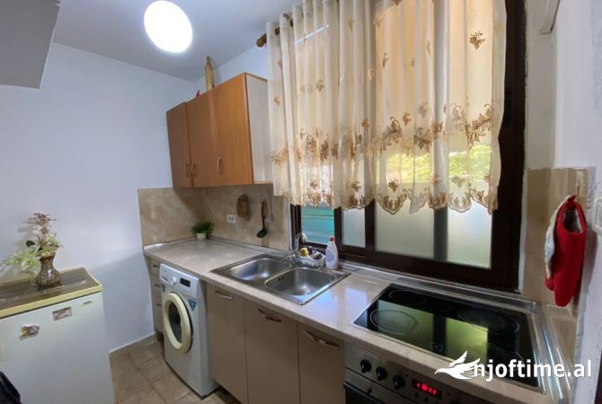 Shtepi me qera Garsoniere ne Tirane - 450 Euro