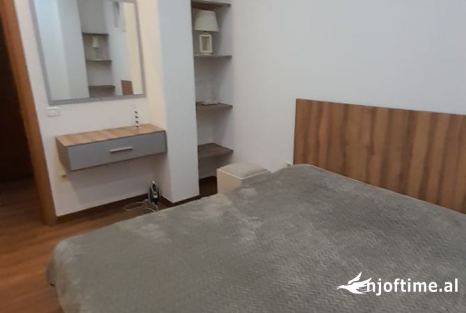 Shtepi me qera 1+1 ne Tirane - 590 Euro