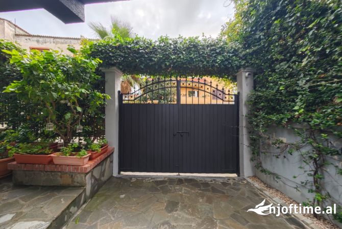 Shtepi me qera Apartament ne Tirane, 1+1, Mobilimi E mobiluar, Pagesa 500  Euro.