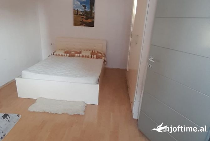 Shtepi me qera 1+1 ne Tirane - 500 Euro