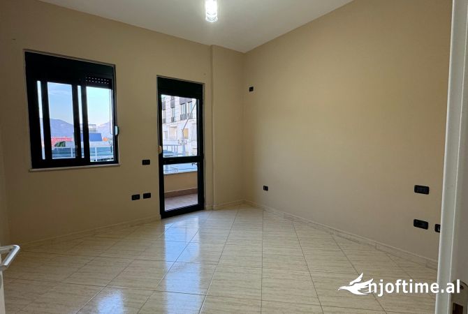 Shtepi me qera 3+1 ne Tirane - 600 Euro