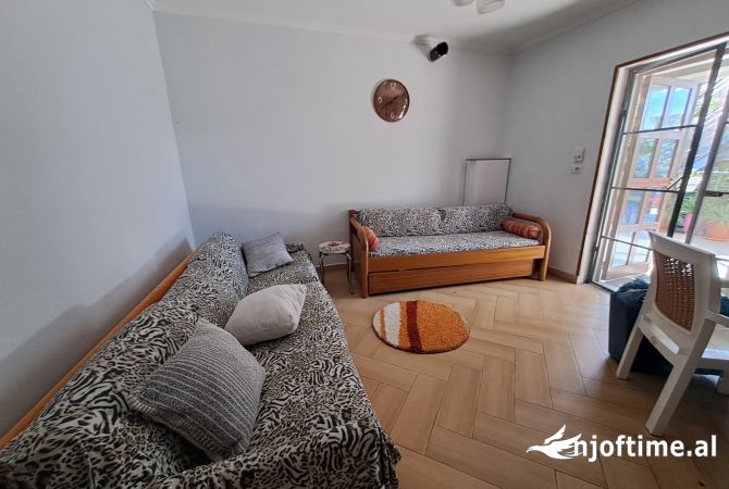 Shtepi me qera 3+1 ne Tirane - 450 Euro