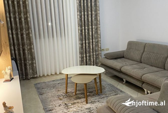 Shtepi me qera 1+1 ne Tirane - 400 Euro