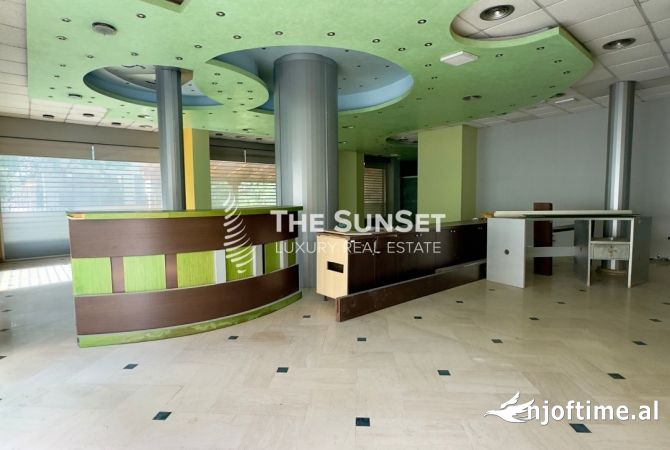 Ambient biznesi me qera 1+1 ne Tirane - 2,700 Euro