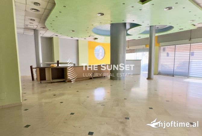 Ambient biznesi me qera 1+1 ne Tirane - 2,700 Euro