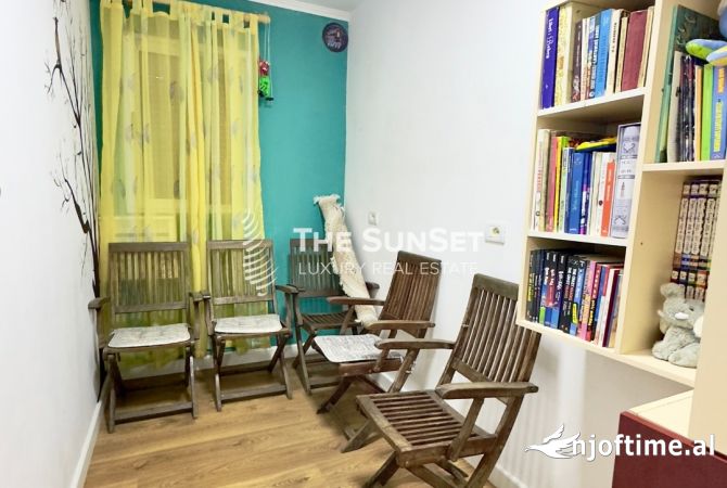 Shtepi me qera 2+1 ne Tirane - 400 Euro