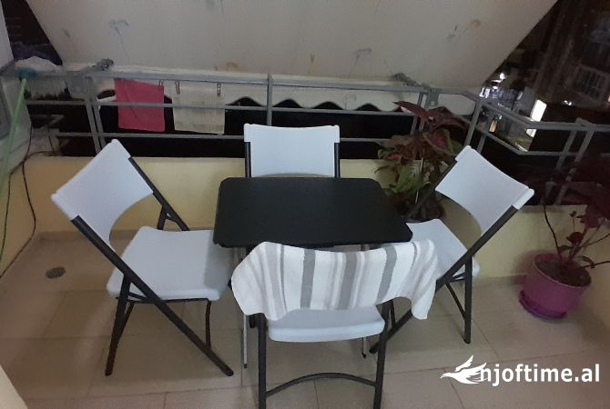 Shtepi ne shitje Apartament ne Tirane, 2+1, Mobilimi E mobiluar, Pagesa 263,000  Euro.