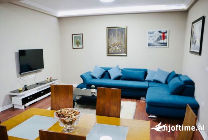 Shtepi me qera 3+1 ne Tirane - 800 Euro