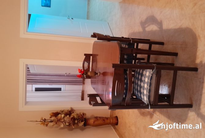 Shtepi me qera 2+1 ne Tirane - 550 Euro