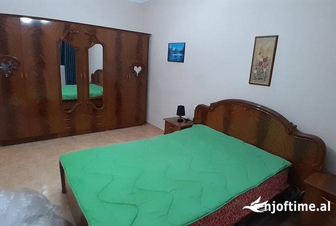 Shtepi me qera 2+1 ne Tirane - 550 Euro