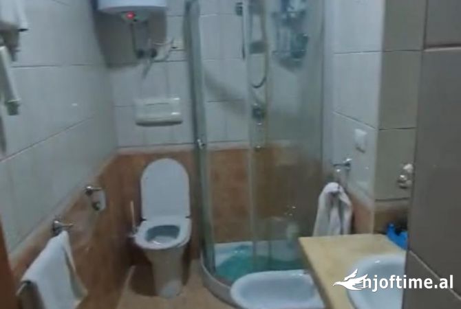 Shtepi me qera Apartament ne Tirane, 1+1, Mobilimi E mobiluar, Pagesa 600  Euro.