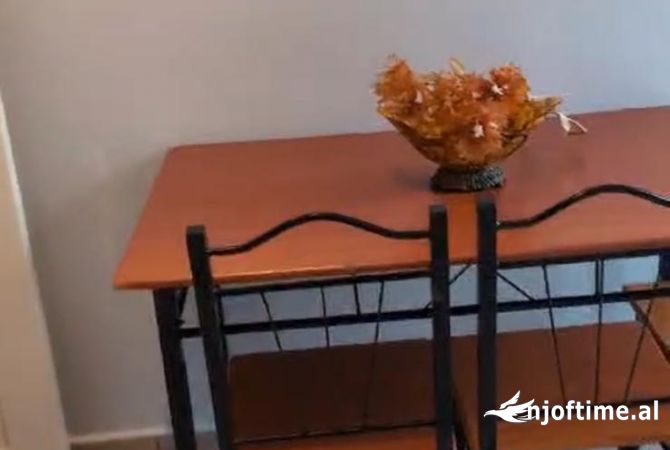 Shtepi me qera 1+1 ne Tirane - 300 Euro
