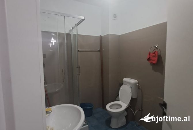 Shtepi me qera 2+1 ne Tirane - 500 Euro
