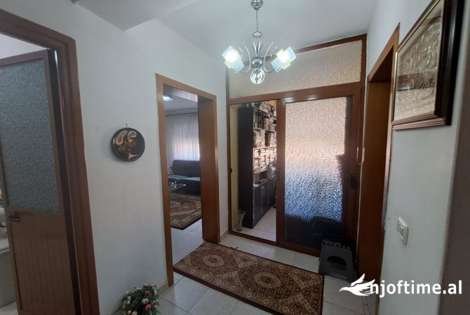 Shtepi me qera 1+1 ne Tirane - 450 Euro
