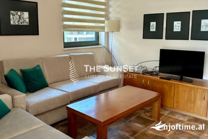 Shtepi me qera 2+1 ne Tirane - 700 Euro