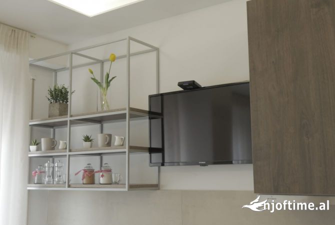 Shtepi me qera Apartament ne Tirane, 1+1, Mobilimi E mobiluar, Pagesa 500  Euro.