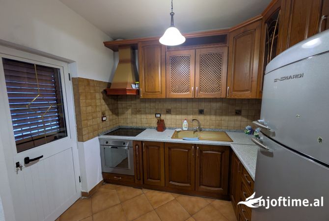 Shtepi me qera 3+1 ne Tirane - 550 Euro