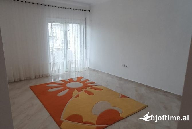 Shtepi ne shitje 1+1 ne Tirane - 85,000 Euro