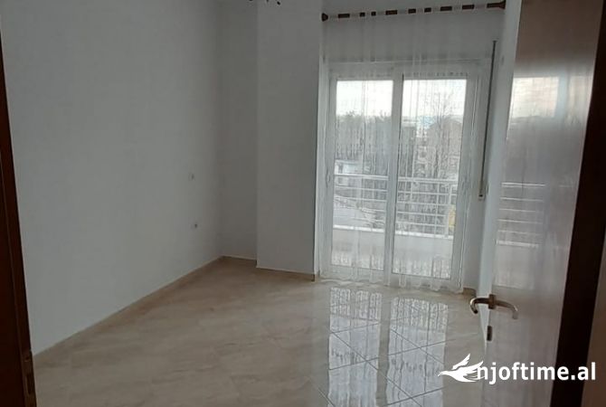 Shtepi ne shitje 1+1 ne Tirane - 78,000 Euro
