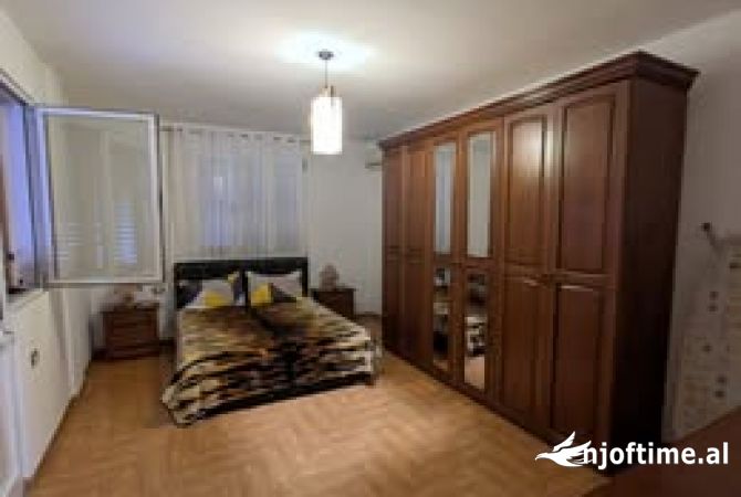 Shtepi me qera 3+1 ne Tirane - 450 Euro