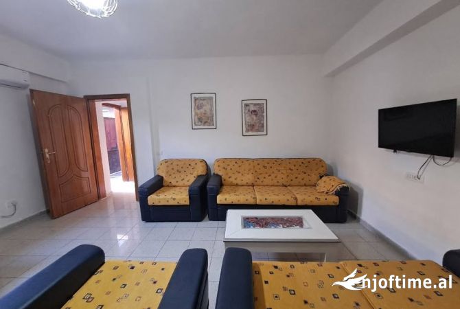 Shtepi me qera 1+1 ne Tirane - 400 Euro