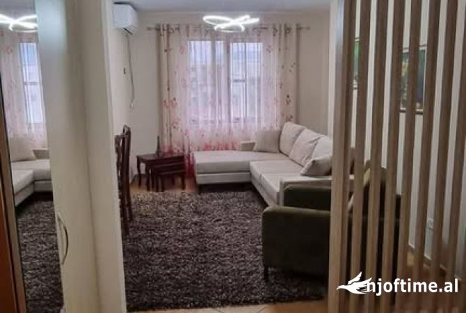 Shtepi me qera 1+1 ne Tirane - 450 Euro