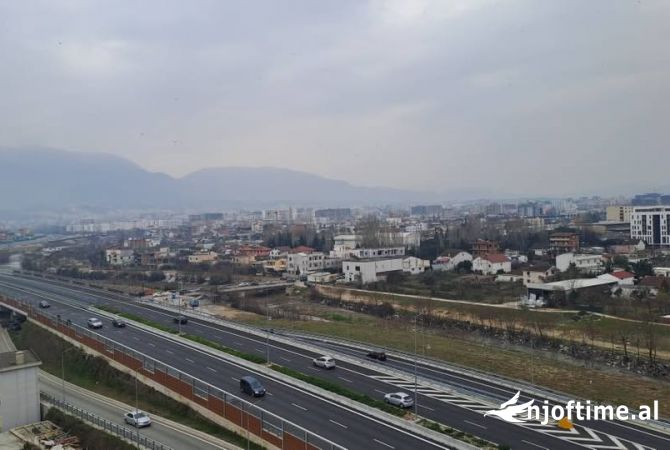 Shtepi ne shitje Apartament ne Tirane, 2+1, Mobilimi Bosh, pa mobiluar, Pagesa 122,000  Euro.