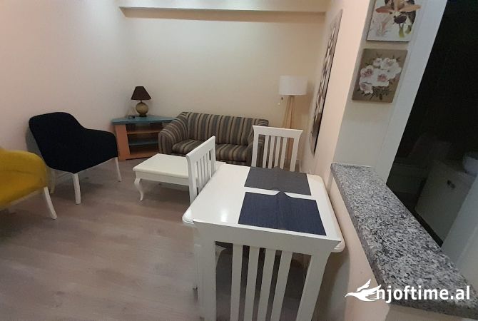 Shtepi me qera 1+1 ne Tirane - 400 Euro