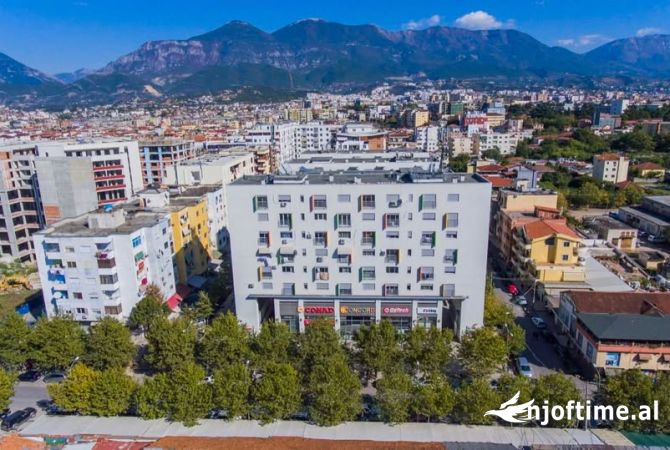 Ambient biznesi ne shitje 4+1 ne Tirane - 420,000 Euro
