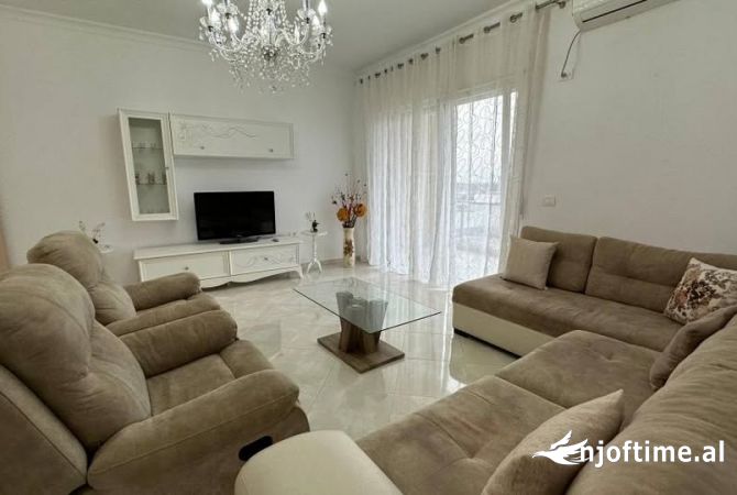 Shtepi ne shitje 4+1 ne Tirane - 177,000 Euro