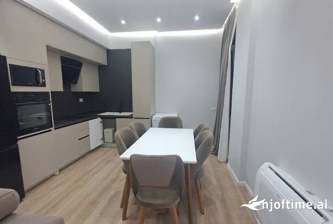 Shtepi ne shitje 2+1 ne Tirane - 270,000 Euro
