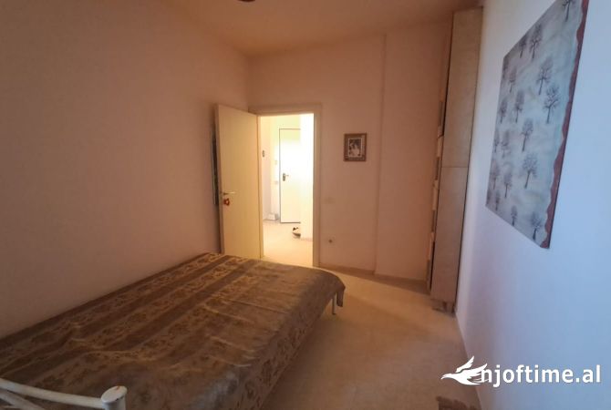 Shtepi ne shitje 1+1 ne Tirane - 68,000 Euro