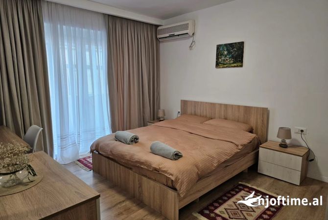 Shtepi me qera Apartament ne Tirane, 1+1, Mobilimi E mobiluar, Pagesa 500  Euro.