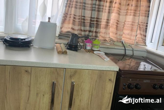 Shtepi me qera Apartament ne Tirane, 1+1, Mobilimi E mobiluar, Pagesa 500  Euro.