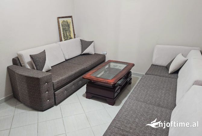 Shtepi me qera 2+1 ne Tirane - 350 Euro