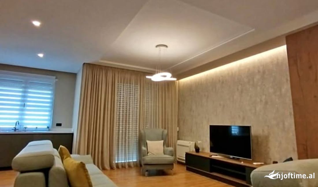 Shtepi ne shitje Apartament ne Tirane, 2+1, Mobilimi E mobiluar, Pagesa 280,000  Euro.