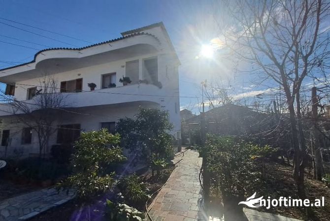Shtepi me qera 1+1 ne Tirane - 210 Euro