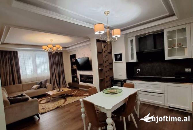 Shtepi ne shitje Apartament ne Tirane, 2+1, Mobilimi E mobiluar, Pagesa 420,000  Euro.