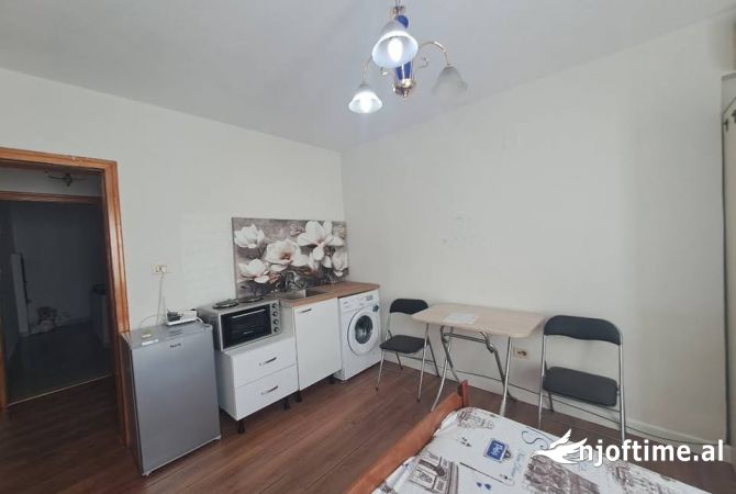 Shtepi me qera Garsoniere ne Tirane - 400 Euro