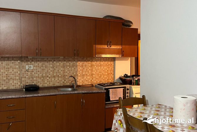 Shtepi me qera 1+1 ne Tirane - 250 Euro