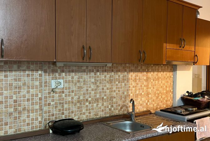 Shtepi me qera 1+1 ne Tirane - 250 Euro