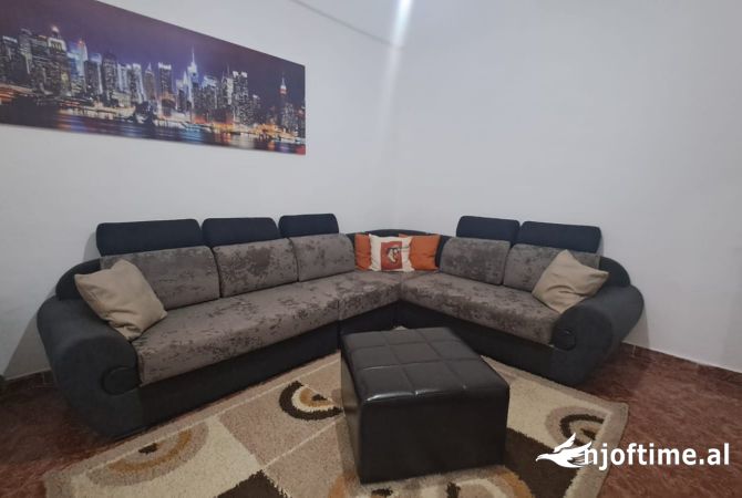 Shtepi me qera 1+1 ne Tirane - 350 Euro